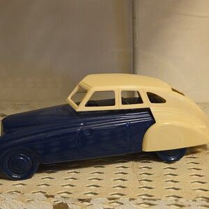 Vintage Avon 1933 Pierce Arrow Blue Car Deep Woods After Shave Decanter FULL